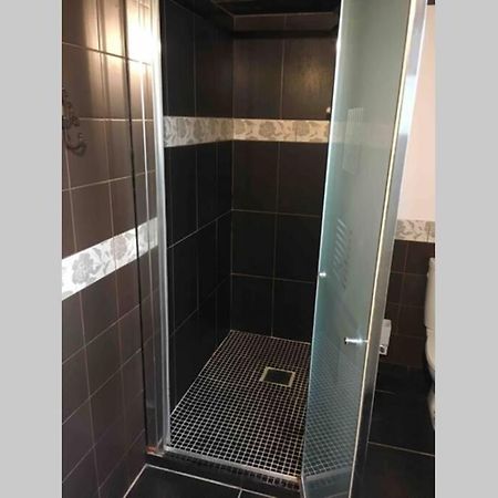 Bel Appartement En Rez De Jardin, 10Min Centre Et 300M Quais De Seine Wifi Rouen Exteriör bild